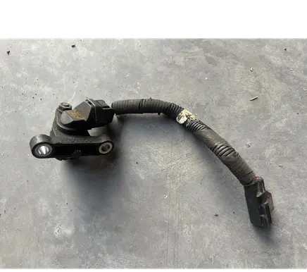 Volvo XC90 Crankshaft position sensor 30637803