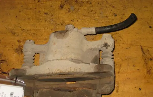 Suzuki Swift Cultus Front brake caliper