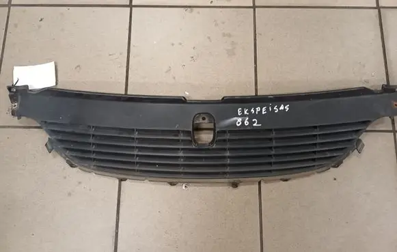Renault Espace III Front bumper upper radiator grill 6025300465