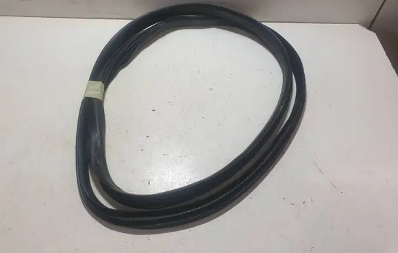 Volvo XC60 Front door rubber seal 