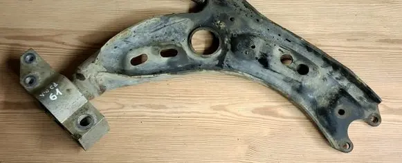 Volkswagen Caddy Front lower control arm/wishbone