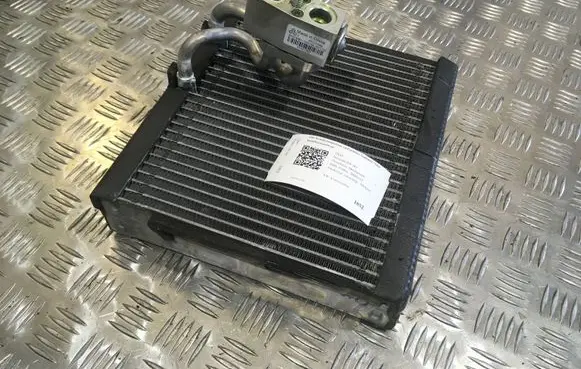 Opel Insignia A Air conditioning (A/C) radiator (interior) 52423268 52427385