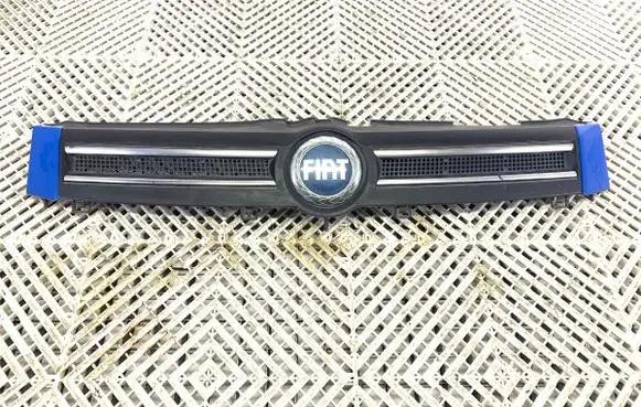 Fiat Panda II Front grill