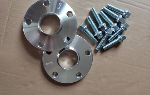 Volkswagen Golf V Wheel spacers 