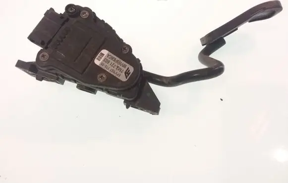 Volkswagen Sharan Accelerator throttle pedal 7M2721603 98VW9F836CA