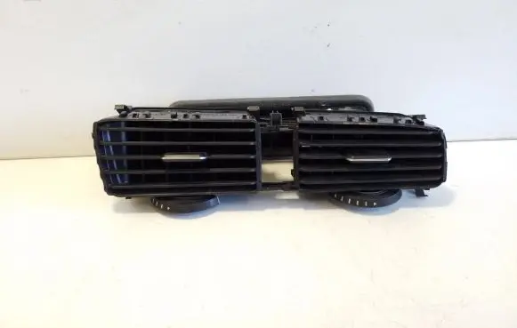 Volkswagen e-Golf Dash center air vent grill 5G1819728 5G1815736 5G1815735