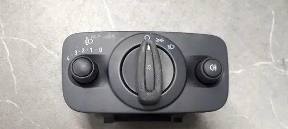 Ford Fiesta Fan control module BA6T-13A024-AB