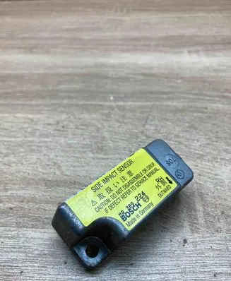 Mitsubishi Carisma Airbag deployment crash/impact sensor MR309224 0285002002