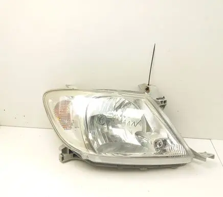 Toyota Hilux (AN10, AN20, AN30) Headlight/headlamp