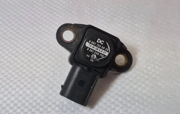 Mercedes-Benz B W246 W242 Air pressure sensor A0071530028 1204092B21 0261230196