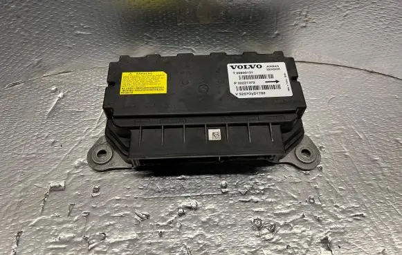 Volvo XC90 Airbag control unit/module 32221372