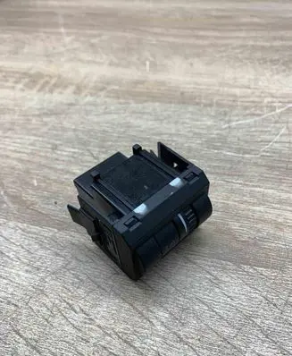 Volkswagen Touareg I Light switch 