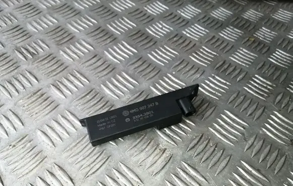 Porsche Taycan 9J1 Keyless system antenna 4M0907247B 33542801