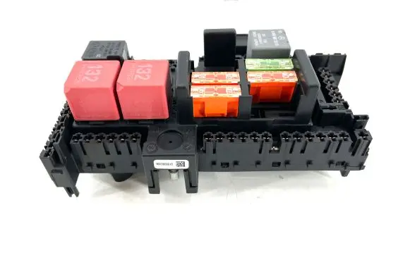 Mercedes-Benz C AMG W205 Fuse module A2059068501