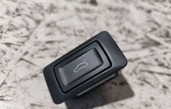 Audi Q5 SQ5 8R Tailgate/boot open switch button 4G0959831A 10091164 1803201
