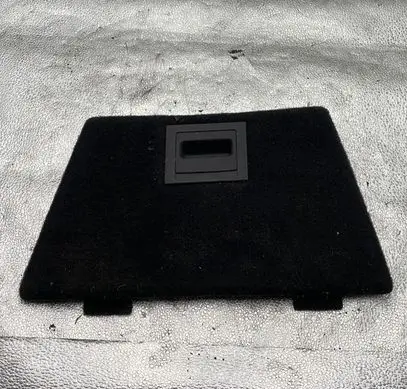 Trunk/boot lower side trim panel