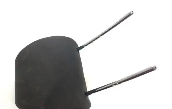 Mercedes-Benz B W245 Front seat headrest 24207