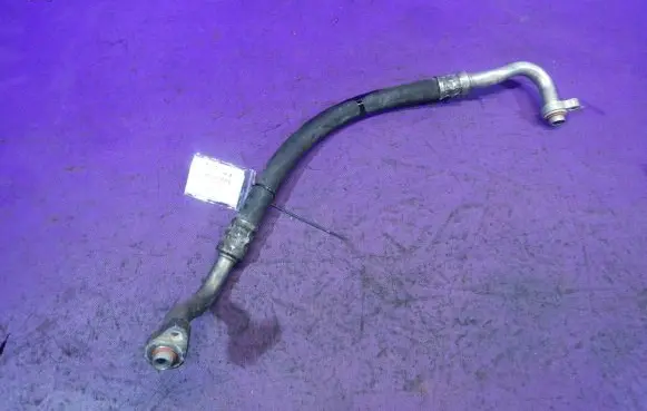Ford C-MAX I Air conditioning (A/C) pipe/hose