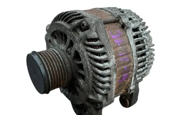 Renault Laguna III Generator/alternator 8200960533 A004TJ0582ZE
