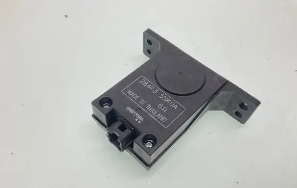 Nissan Leaf II (ZE1) Alarm system siren 284P35SK0A G891706A