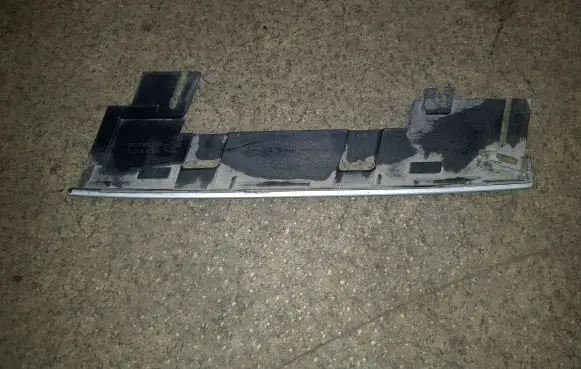 BMW 7 E38 Under headlight/headlamp trim 8157937