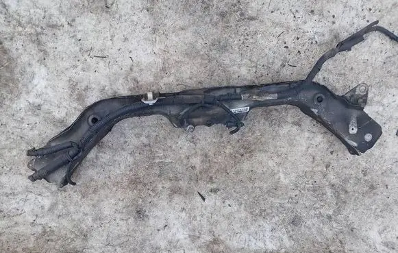 Honda CR-V Radiator support slam panel