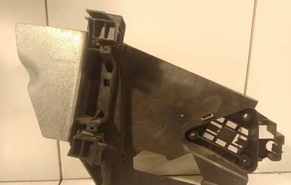 Volvo XC60 Rear door exterior handle/bracket 30753340 30753338