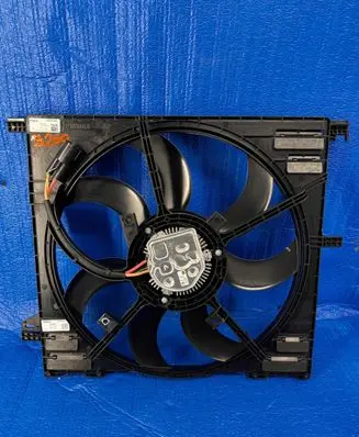 Alfa Romeo Stelvio Radiator cooling fan shroud