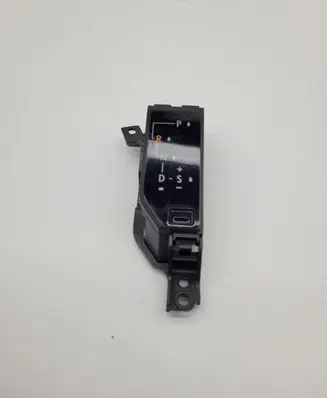 Lexus NX Gear shift selector indicator 76J744