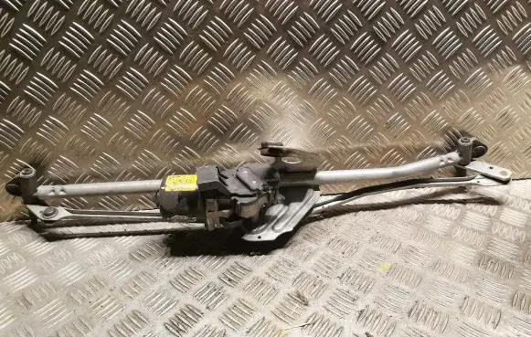 Mini One - Cooper Coupe R56 Front wiper linkage and motor 8377427