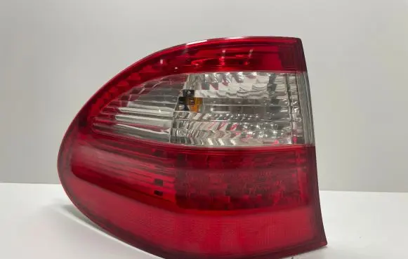 Mercedes-Benz E W211 Rear/tail lights A2118200711