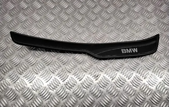 BMW 3 E90 E91 Side skirt rear trim 7060286 7172298