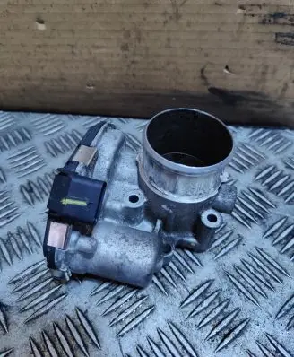 Hyundai i40 Throttle valve 351002A600