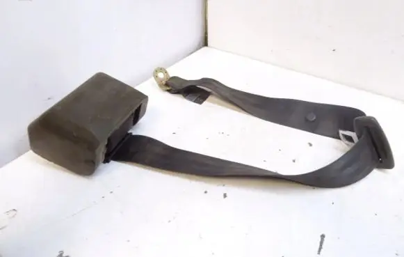 Audi A4 S4 B6 8E 8H Rear seatbelt 8E0857805J