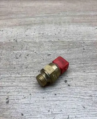 BMW 5 E39 Coolant temperature sensor 1741900