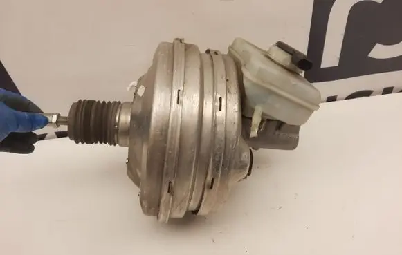 Audi A8 S8 D4 4H Brake booster 4H0612103C