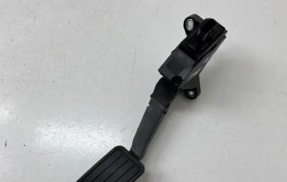 Subaru Legacy VII Accelerator throttle pedal 36010AN02A 24162A2C 37828546494
