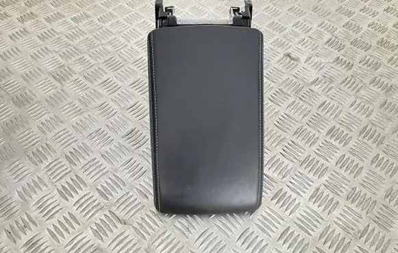 Volkswagen Arteon Armrest WV1521