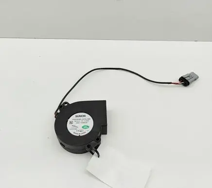 Land Rover Discovery 5 Air conditioning (A/C) fan (condenser) M8E214D550AA