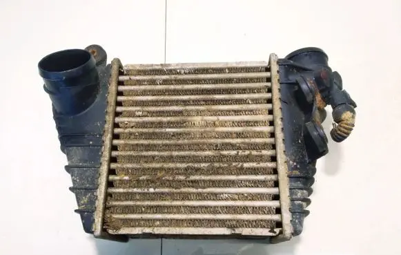 Skoda Octavia Mk1 (1U) Intercooler radiator 1j0145803f 862328x
