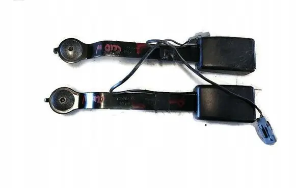 Renault Clio IV Front seatbelt buckle