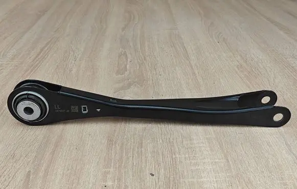 BMW X6 G06 Rear upper control arm/wishbone 6878037 6878038