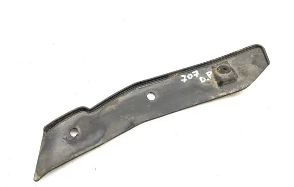 Mazda 2 Fender end trim DF71504P1