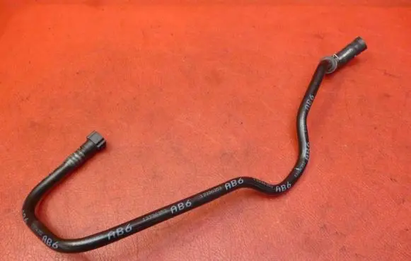 Opel Astra H Vacuum line/pipe/hose 13336353
