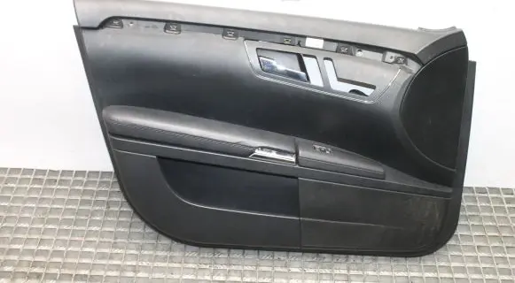 Mercedes-Benz S W221 Front door card panel trim A2217200170