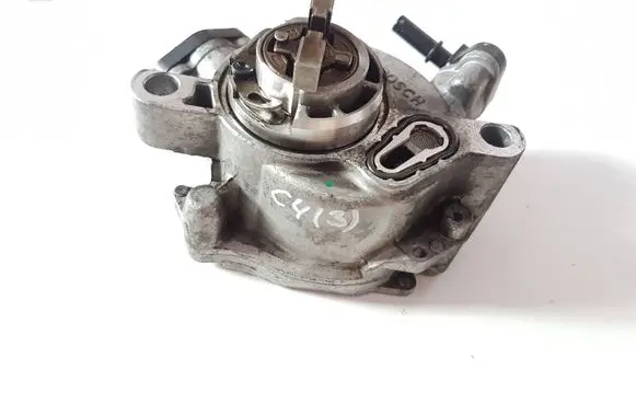 Citroen C4 II Vacuum pump 9804021880