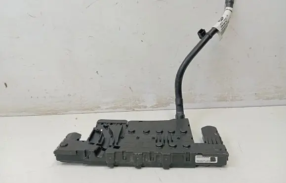 Land Rover Discovery 5 Positive wiring loom HPLA14A073