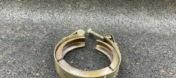 Audi A4 S4 B9 Muffler pipe connector clamp 04L253725B
