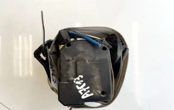 Seat Toledo II (1M) Front seatbelt 33009583
