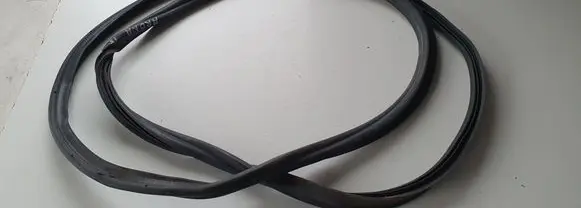 Seat Arona Trunk rubber seal (body) 